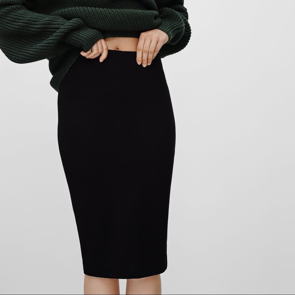Aritzia Wilfred Midi Skirt in Black